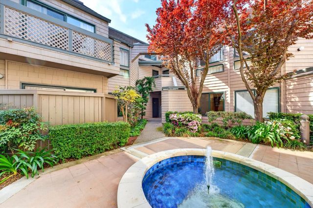 9 Cove Lane, Redwood City, CA 94065