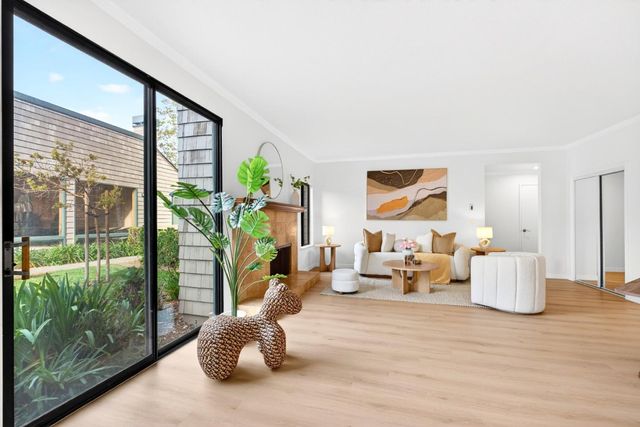 9 Cove Lane, Redwood City, CA 94065