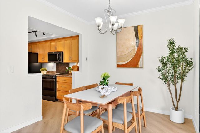 9 Cove Lane, Redwood City, CA 94065