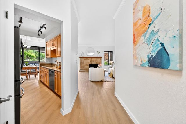 9 Cove Lane, Redwood City, CA 94065