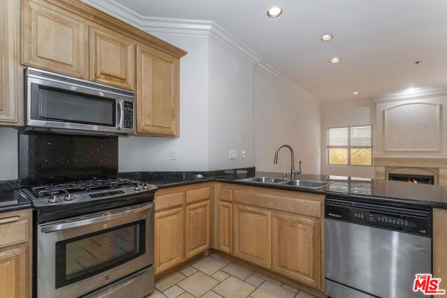 10364 Almayo Avenue 103, Los Angeles, CA 90064