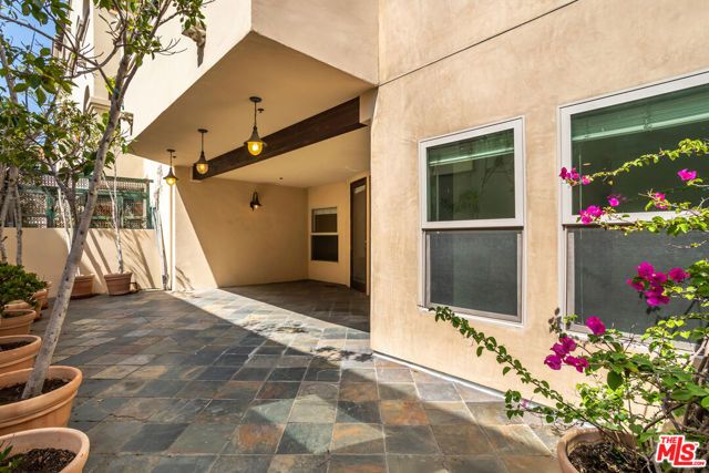 10364 Almayo Avenue 103, Los Angeles, CA 90064