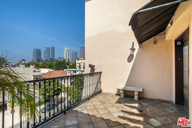 10364 Almayo Avenue 103, Los Angeles, CA 90064