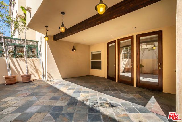 10364 Almayo Avenue 103, Los Angeles, CA 90064