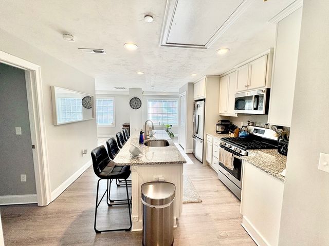 1455 Main St 4, Tewksbury, MA 01876