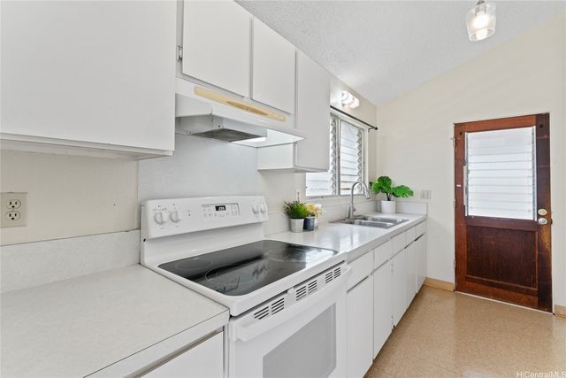 94-170 Kaima Place, Waipahu, HI 96797