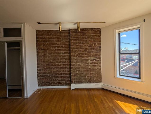 963 Boulevard East 2-3, Weehawken, NJ 07086