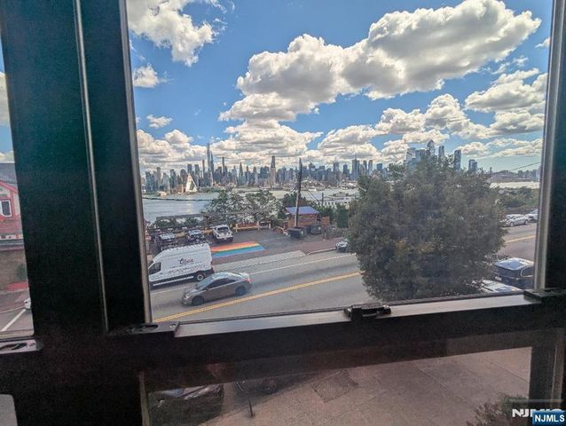 963 Boulevard East 2-3, Weehawken, NJ 07086