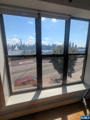 963 Boulevard East 2-3, Weehawken, NJ 07086