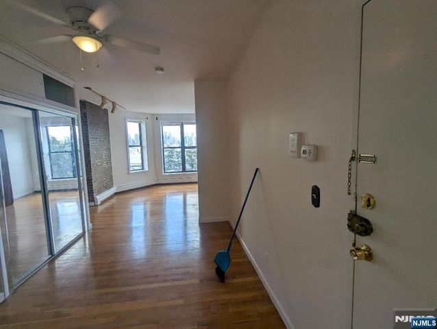 963 Boulevard East 2-3, Weehawken, NJ 07086