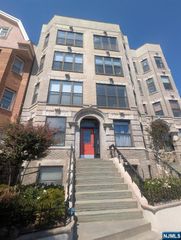 963 Boulevard East 2-3, Weehawken, NJ 07086