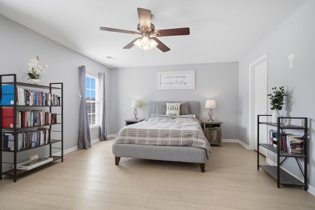 1205 Catbird Court, Hanahan, SC 29410