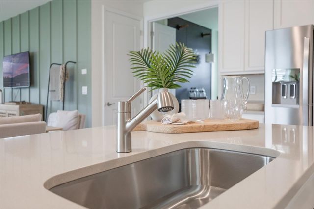 3961 KENNEBUNK LOOP, Mount Dora, FL 32757