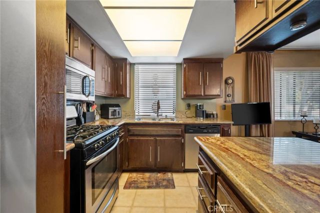 4634 Don Lorenzo Drive A, Los Angeles, CA 90008