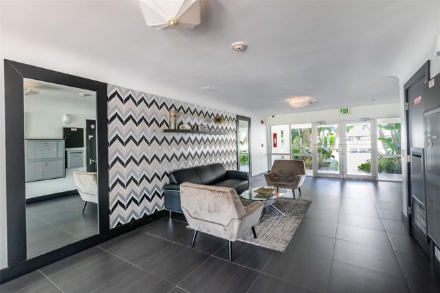 2881 NE 32nd Street 119, Fort Lauderdale, FL 33306
