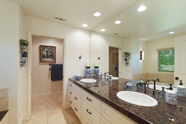 1254 Winerose Ct, Lodi, CA 95242