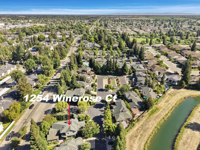 1254 Winerose Ct, Lodi, CA 95242