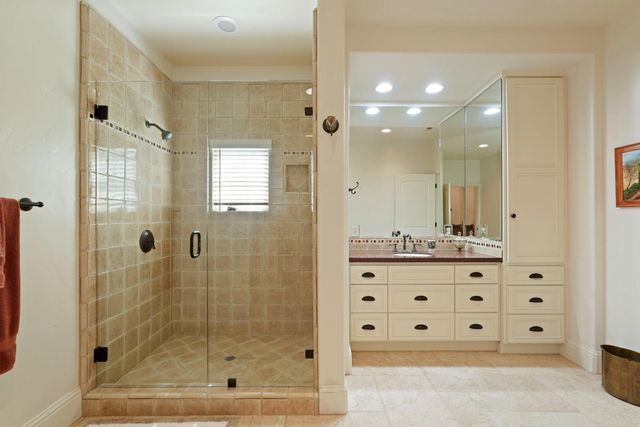 1254 Winerose Ct, Lodi, CA 95242