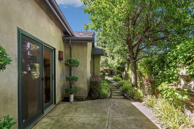 1254 Winerose Ct, Lodi, CA 95242