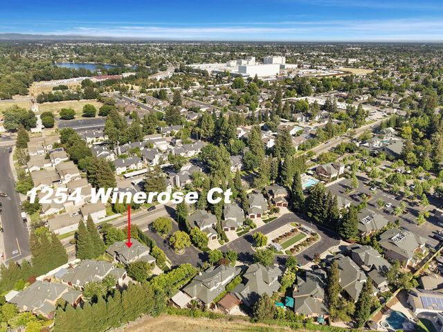 1254 Winerose Ct, Lodi, CA 95242