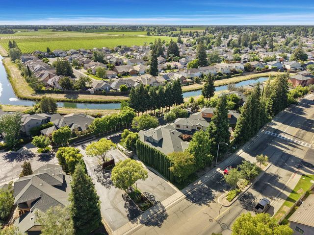 1254 Winerose Ct, Lodi, CA 95242