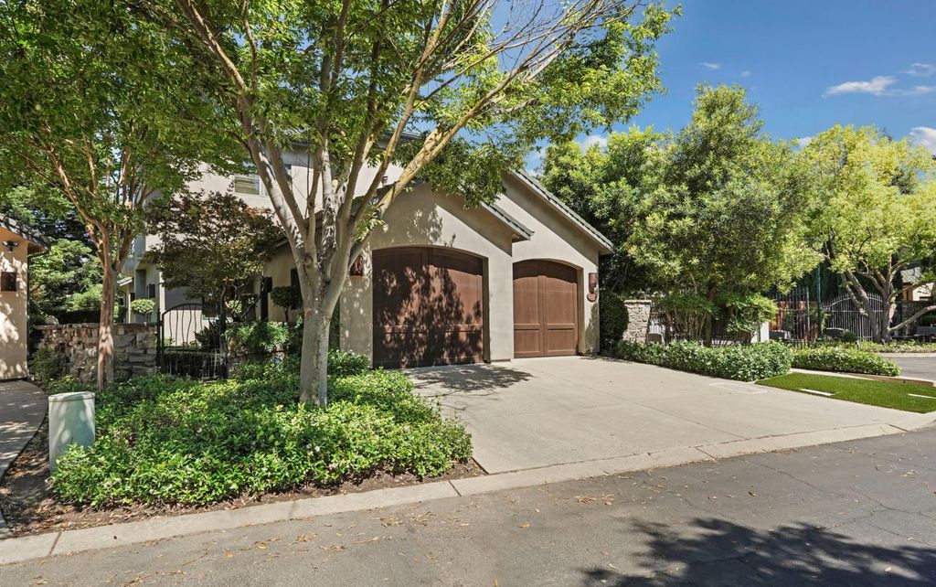 1254 Winerose Ct, Lodi, CA 95242