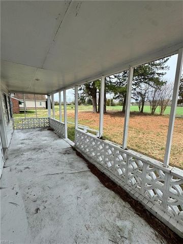 14016 Burwells Bay RD, Smithfield, VA 23430