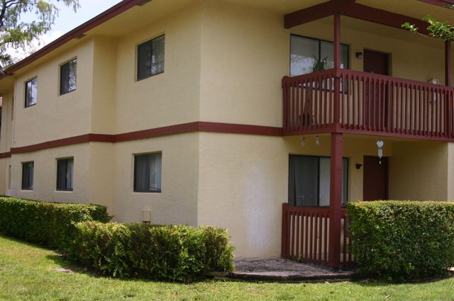 2070 NW 43rd Terrace Apt 3, Lauderhill, FL 33313