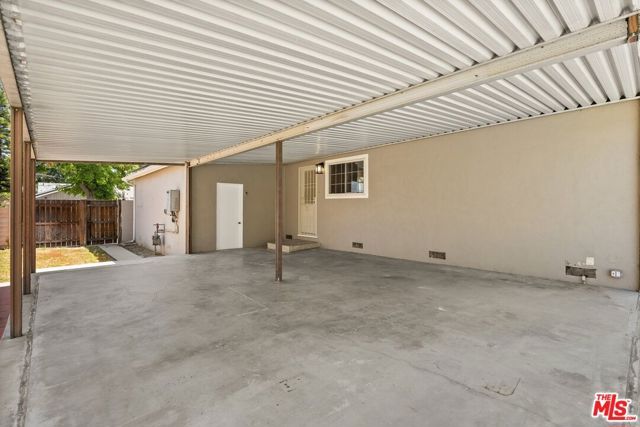 6525 Lubao Avenue, Los Angeles, CA 91367