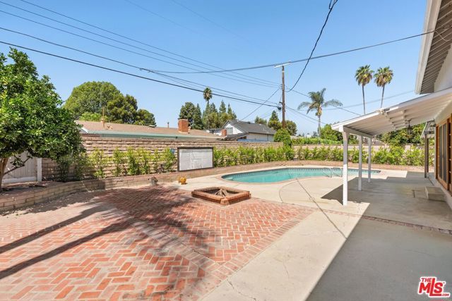 6525 Lubao Avenue, Los Angeles, CA 91367