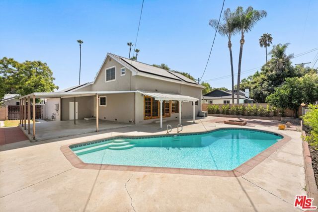 6525 Lubao Avenue, Los Angeles, CA 91367