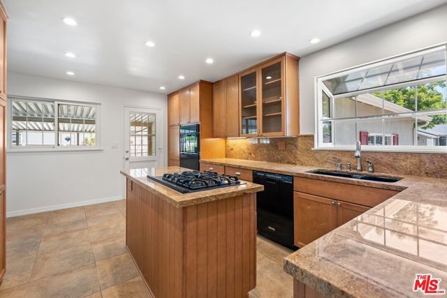 6525 Lubao Avenue, Los Angeles, CA 91367