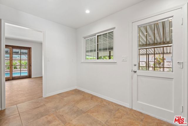 6525 Lubao Avenue, Los Angeles, CA 91367