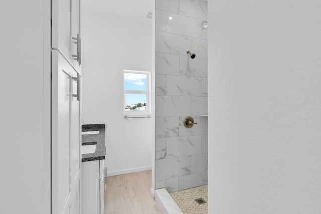 10877 Overseas Hwy Apt 6, Marathon, FL 33050