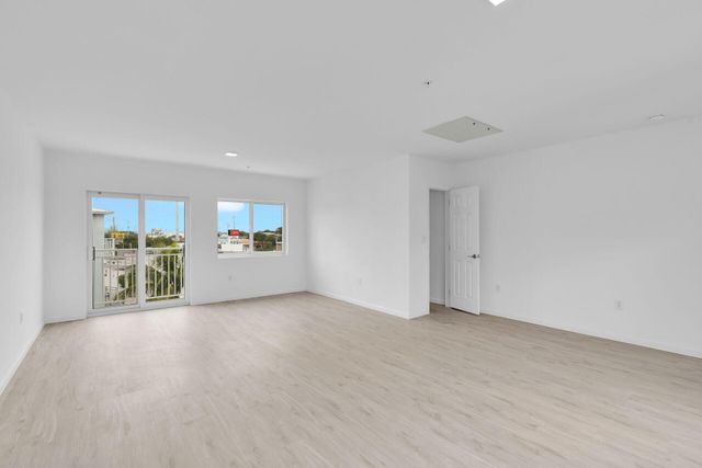 10877 Overseas Hwy Apt 6, Marathon, FL 33050