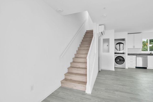 10877 Overseas Hwy Apt 6, Marathon, FL 33050