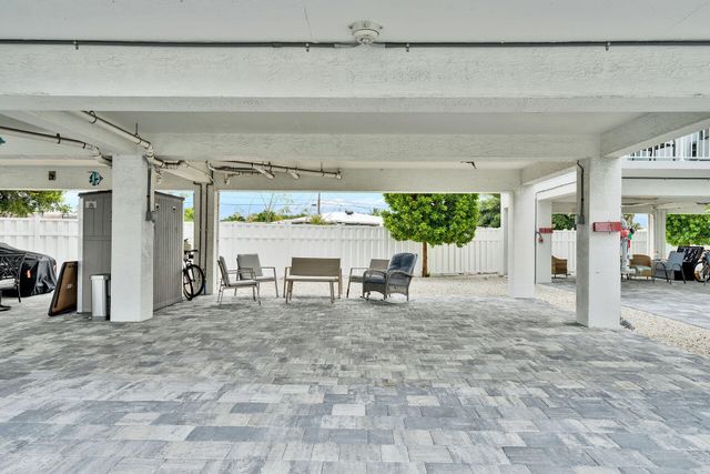 10877 Overseas Hwy Apt 6, Marathon, FL 33050