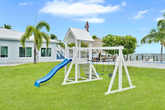 10877 Overseas Hwy Apt 6, Marathon, FL 33050