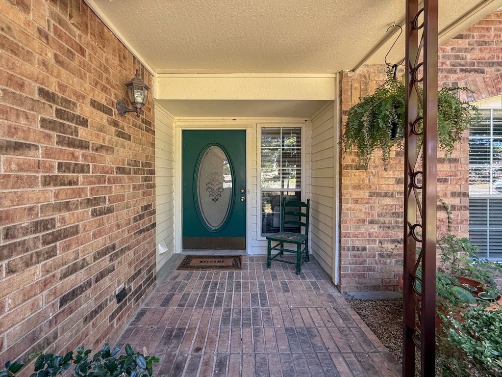 2705 Thunderbird Drive, Denton, TX 76207 — photo 4