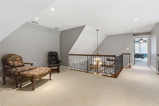29 Virginia Lane, Cecil, PA 15317