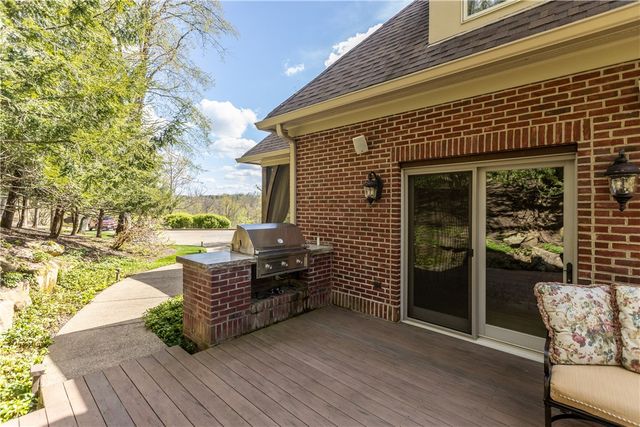 29 Virginia Lane, Cecil, PA 15317