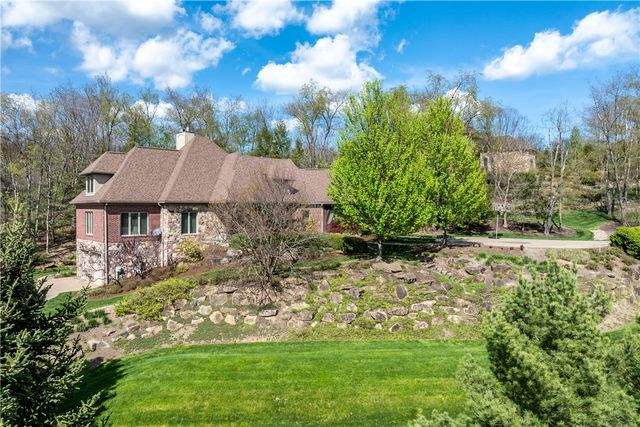 29 Virginia Lane, Cecil, PA 15317