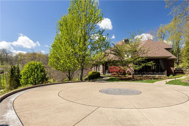 29 Virginia Lane, Cecil, PA 15317