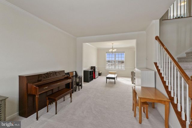 170 SHALLOW CREEK DR, Ranson, WV 25438