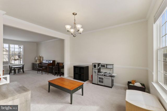 170 SHALLOW CREEK DR, Ranson, WV 25438