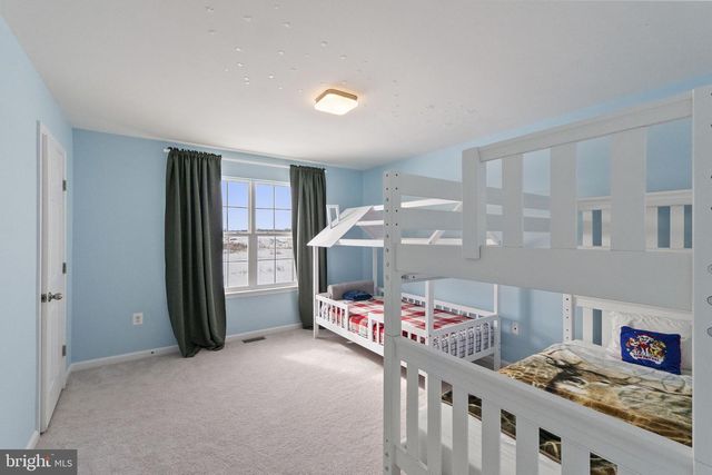 170 SHALLOW CREEK DR, Ranson, WV 25438