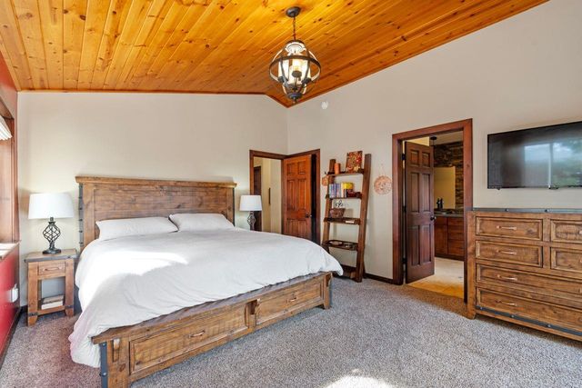 12395 Skislope Way, Truckee, CA 96160