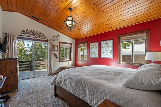 12395 Skislope Way, Truckee, CA 96160