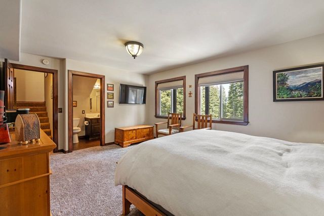 12395 Skislope Way, Truckee, CA 96160