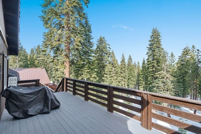 12395 Skislope Way, Truckee, CA 96160